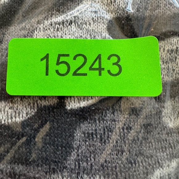 Derek Heart Women's Gray Camo Long Sleeve Turtleneck Knit Pullover Size‎ Small - Picture 13 of 13